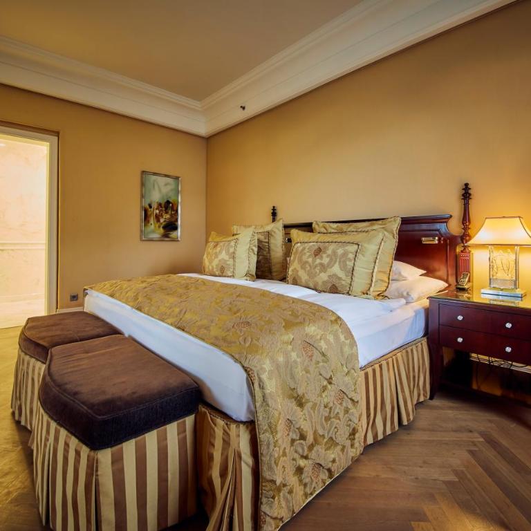 Falkensteiner Schlosshotel Velden – The Leading Hotels of the World - Suite mit Seeblick und Balkon - 5