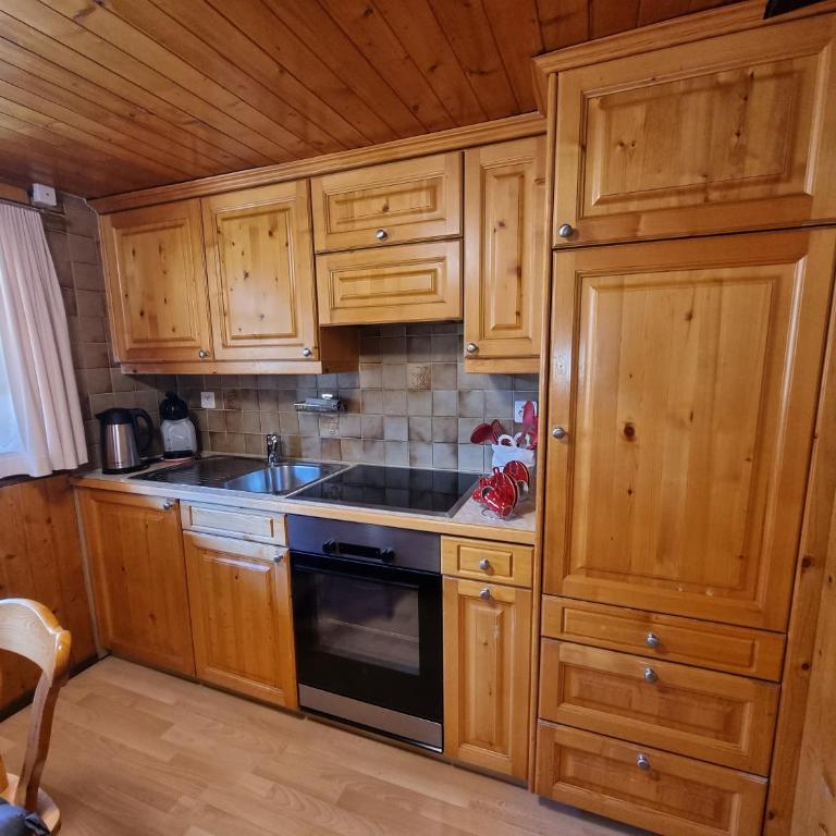 Walliserhüs WH0 - Apartment mit 3 Schlafzimmern - 13