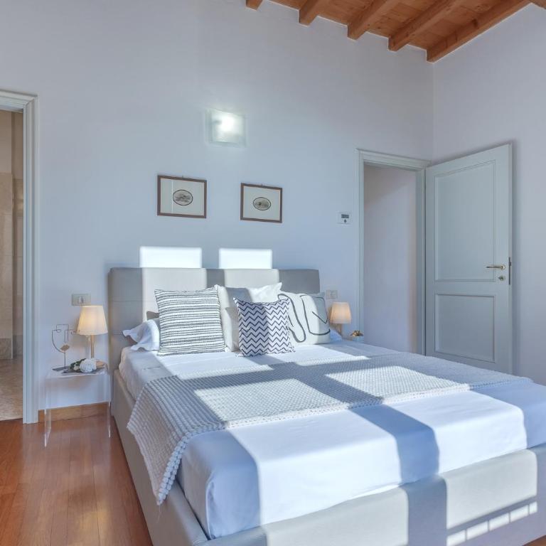 GuestHost - Palazzo Manfredini Exclusive & Deluxe Apartment - Two-Bedroom Apartment - 12