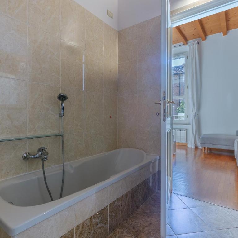 GuestHost - Palazzo Manfredini Exclusive & Deluxe Apartment - Two-Bedroom Apartment - 16