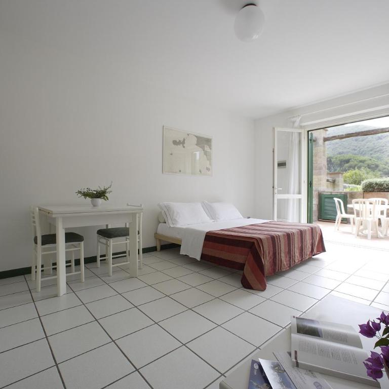 Hotel & Resort Sant'Anna Del Volterraio - Studio - 1