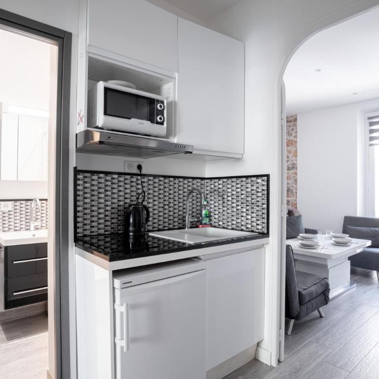 Cannes Experience Pastour Privatize 6 aparts 10bedrooms&9baths 11doublebeds with his duplexpenthouse ROOFTOP close palais congres beaches et Suquet - Maison de Vacances - 13