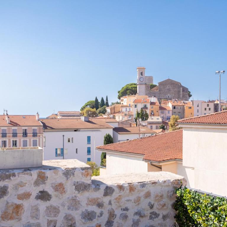 Cannes Experience Pastour Privatize 6 aparts 10bedrooms&9baths 11doublebeds with his duplexpenthouse ROOFTOP close palais congres beaches et Suquet - Maison de Vacances - 3