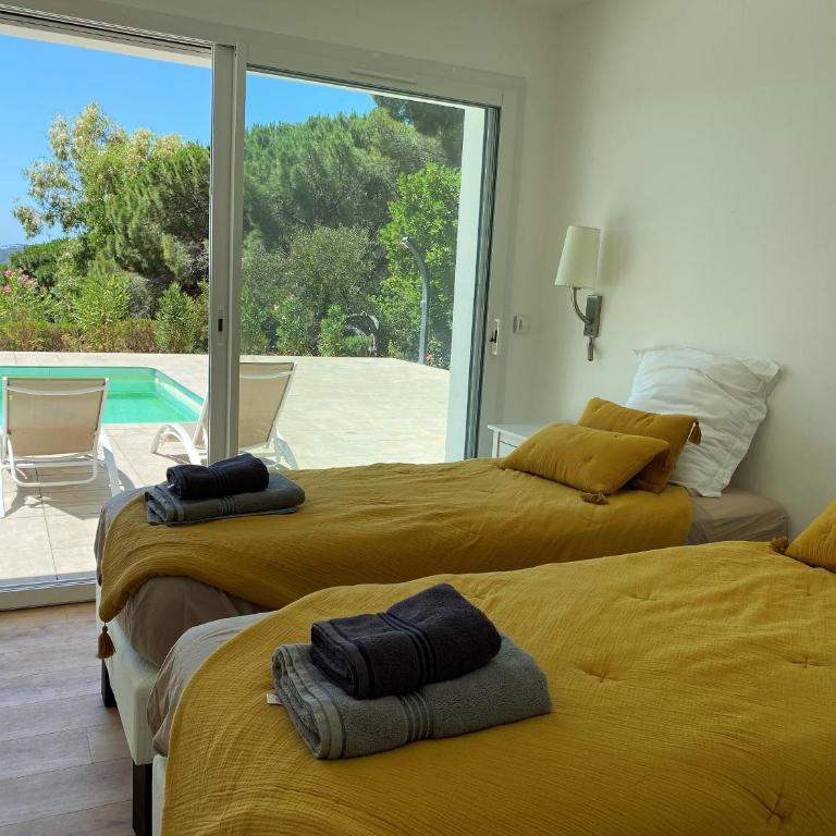 Villa 6 Chambres, Piscine, vue Mer, à Proximité de la Plage , Cavalaire-sur-mer - Villa - 24