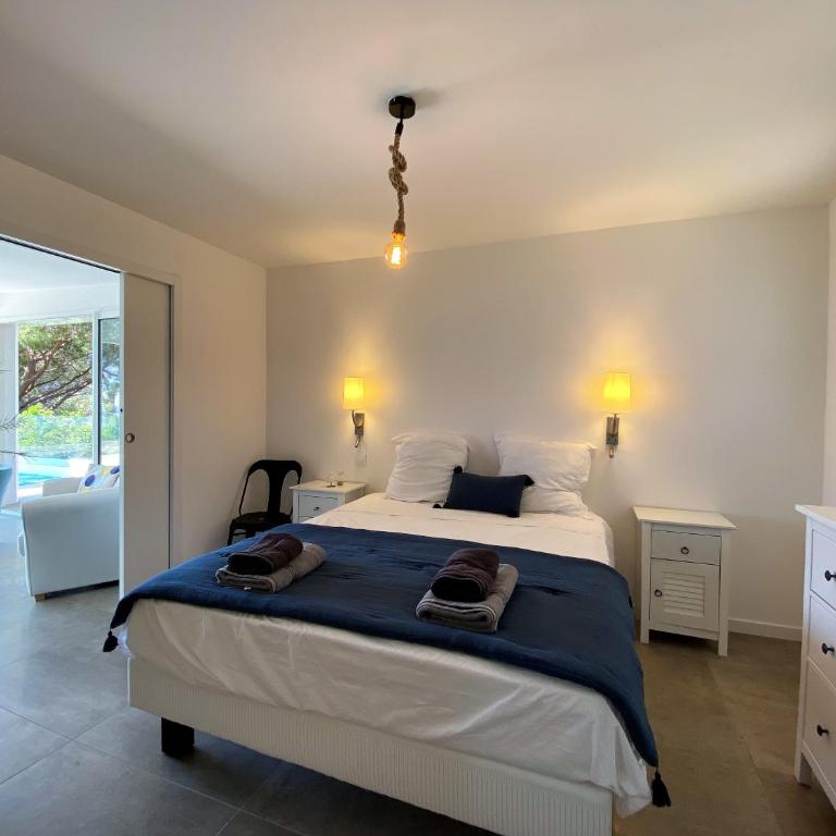 Villa 6 Chambres, Piscine, vue Mer, à Proximité de la Plage , Cavalaire-sur-mer - Villa - 21