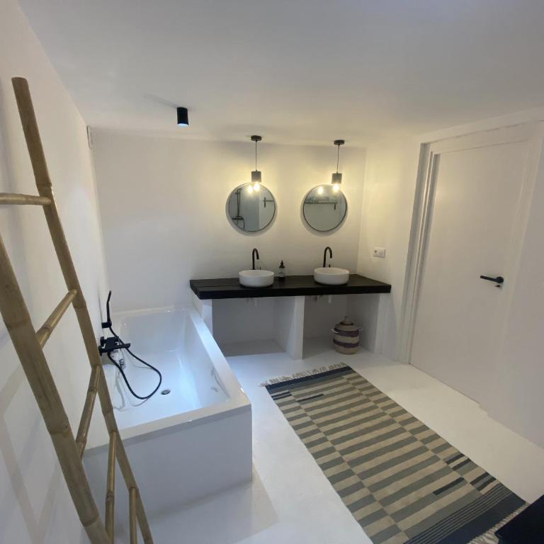JoyJoyJoy casa Joy a Design-Ecolicious Boutique Beach House - Villa - 25