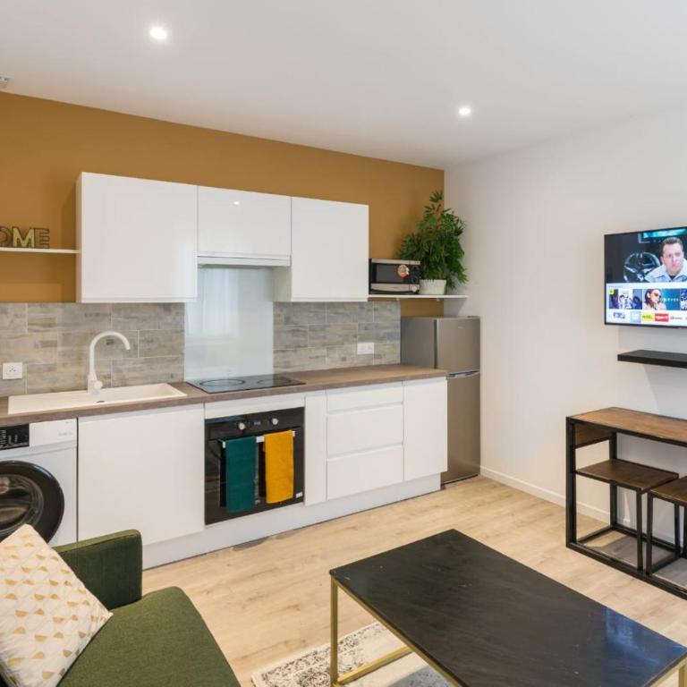 Désirée Logement Cosy et Charmant 1 er étage - Appartement 1 Chambre - 7