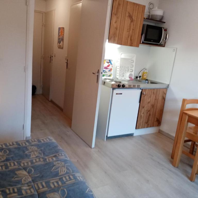Appartement convivial - 4 personnes - FR-1-198-192 - Studio - 2