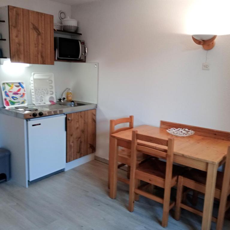Appartement convivial - 4 personnes - FR-1-198-192 - Studio - 3