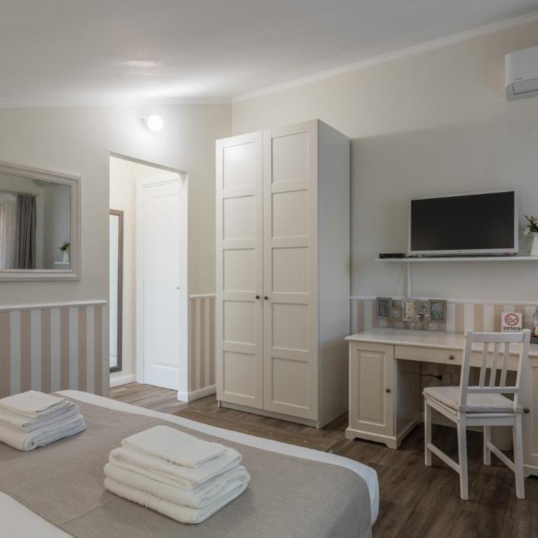 B&B L'Ulivo Fiumicino - Camera Matrimoniale - 17