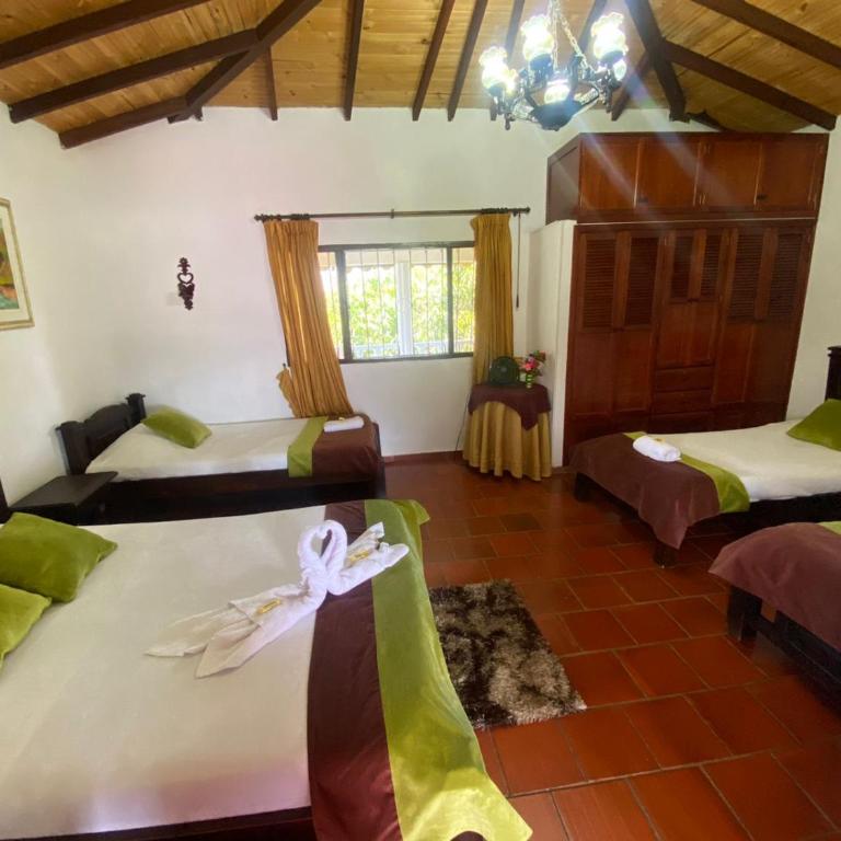 Hotel Campestre la Loma curiti - Suite Familiar - 2