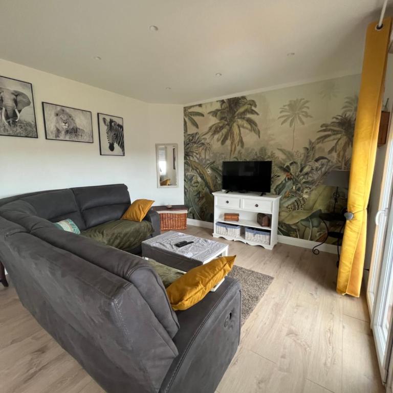 SUPERBE HAUT DE VILLA AVEC VUE SUR LA MER - Maison 2 Chambres - 11