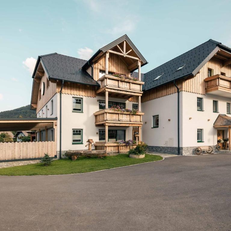 Landhaus Holzer - Apartment mit 2 Schlafzimmern - 54