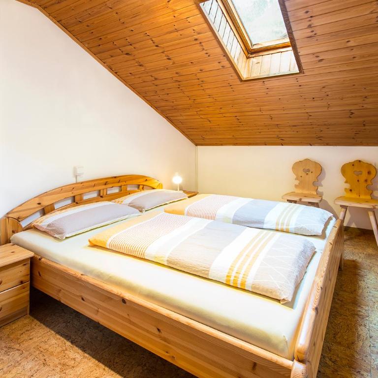 Unterversanthof - Große Ferienwohnung für bis zu 6 Personen - Three-Bedroom Apartment - 3