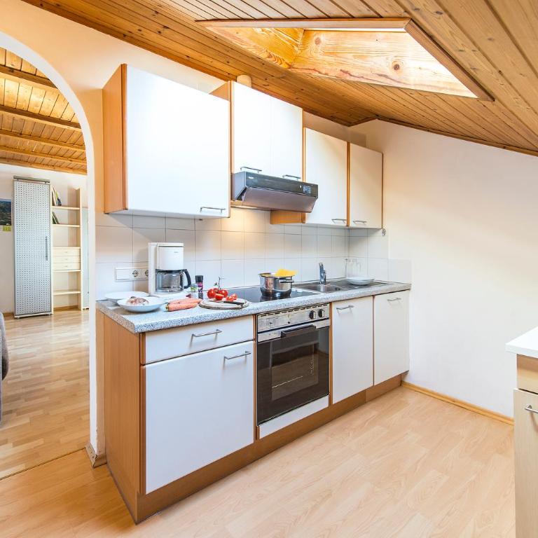 Unterversanthof - Große Ferienwohnung für bis zu 6 Personen - Three-Bedroom Apartment - 4