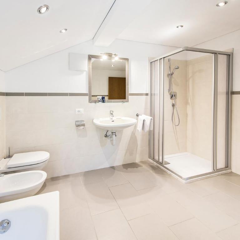 Unterversanthof - Große Ferienwohnung für bis zu 6 Personen - Three-Bedroom Apartment - 9
