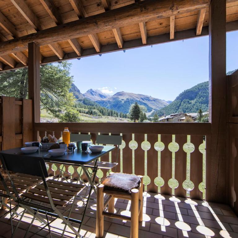 Appartement esprit chalet - splendide vue montagne à 180 - Appartement avec Vue sur la Montagne - 26