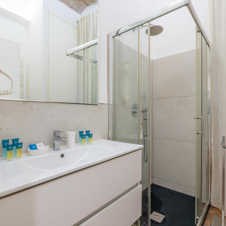 Mommy's - Pantheon house - Large Two-Bedroom Apartment - 17