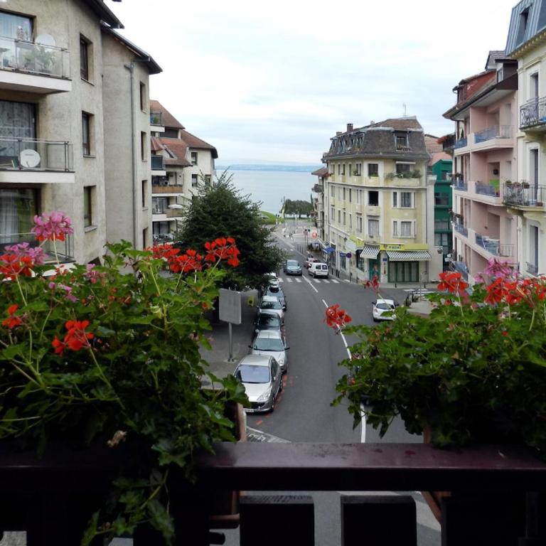 Hotel Le Bourgogne - Chambre Lit King-Size - Vue sur Lac - 9