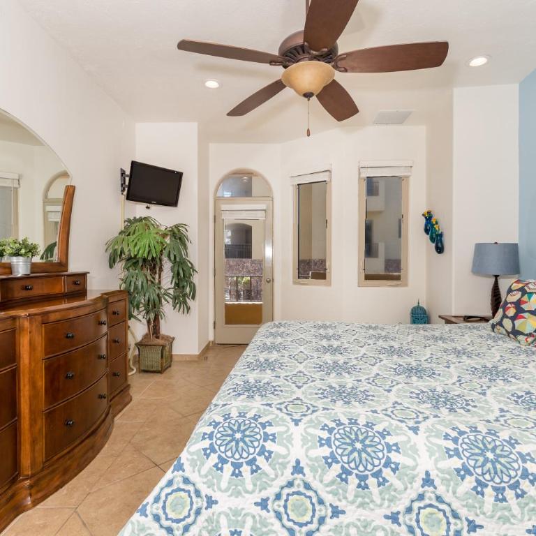 Bella Sirena Luxury Condo 205-B - Two-Bedroom Apartment - 13