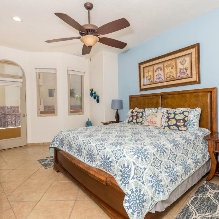 Bella Sirena Luxury Condo 205-B - Two-Bedroom Apartment - 10