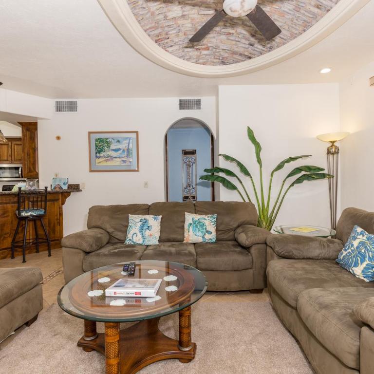 Bella Sirena Luxury Condo 205-B - Two-Bedroom Apartment - 9