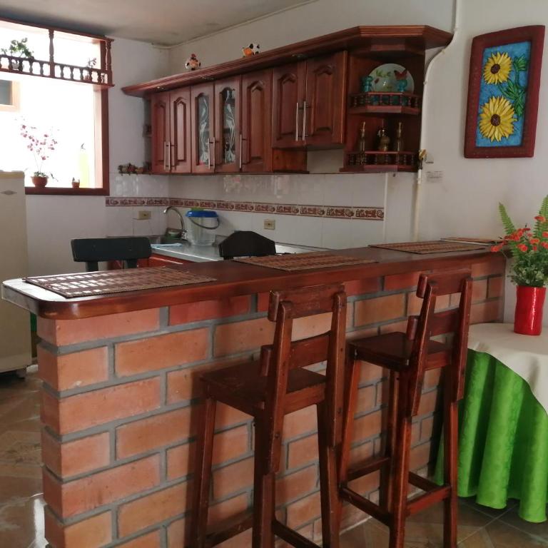 Las Orquídeas Jardín Casa Hotel - Three-Bedroom House - 6