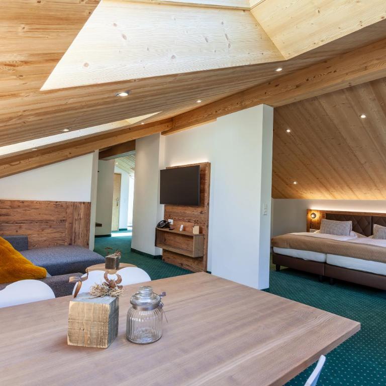 Hotel Jägerhof - Attika-Familiensuite mit Blick auf das Matterhorn - 6