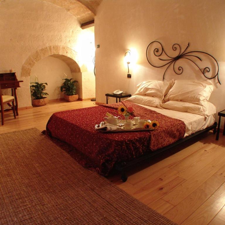 Hotel Masseria Fortificata Donnaloia - Camera Matrimoniale Deluxe - 4