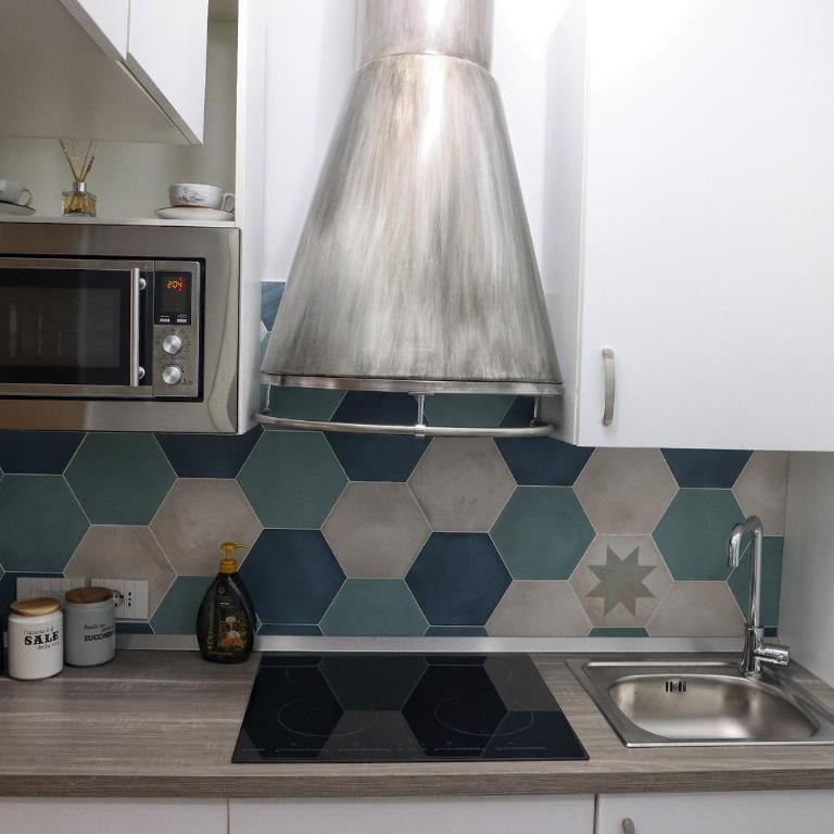 Suite Na' poesia Mergellina - One-Bedroom Apartment - 13