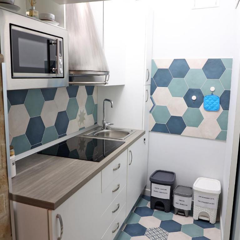 Suite Na' poesia Mergellina - One-Bedroom Apartment - 24