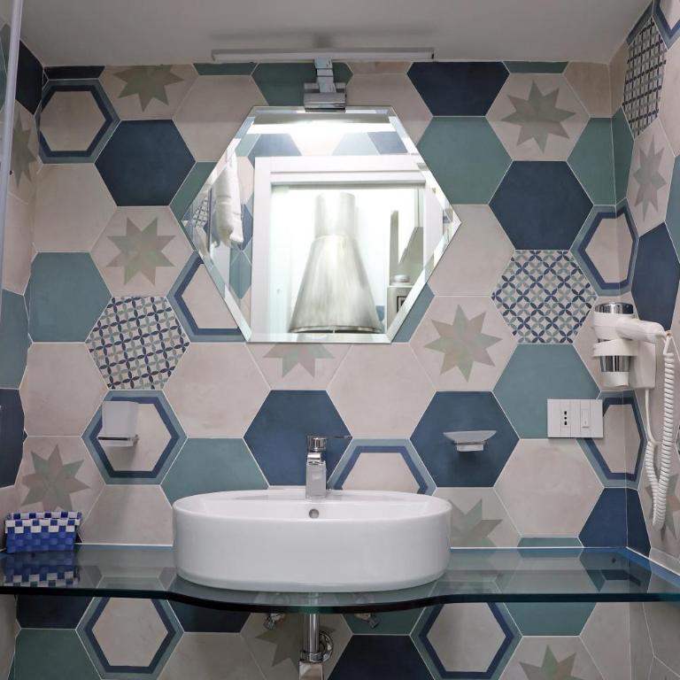 Suite Na' poesia Mergellina - One-Bedroom Apartment - 30