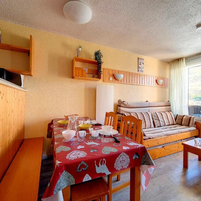 Appartement confortable au pied des pistes avec balcon - FR-1-344-981 - Apartment - 4