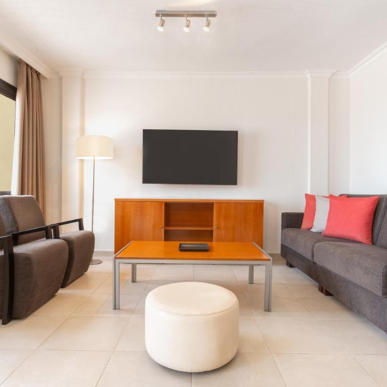 Ramada Residences by Wyndham Costa Adeje - Apartamento de 3 dormitorios con vistas al océano - 3