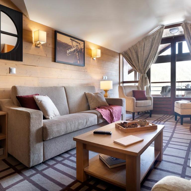 Résidence Pierre & Vacances Premium Les Terrasses d'Hélios - Appartement 3 Chambres avec Balcon - Vue sur Montagne (8 Personnes) - 2