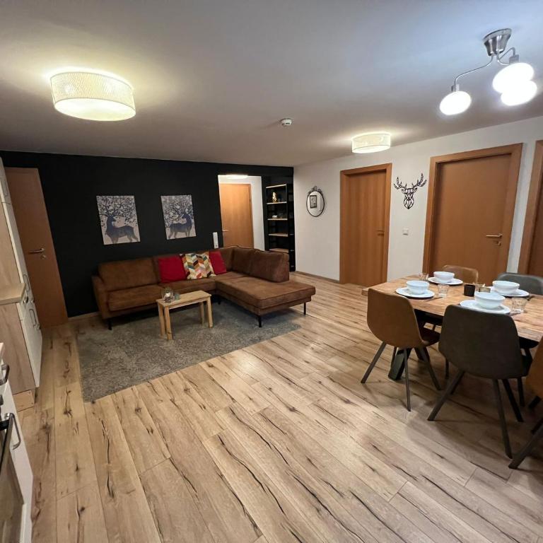 Apartments Chalet Sonnentanz - Apartment mit 3 Schlafzimmern und Balkon - 9