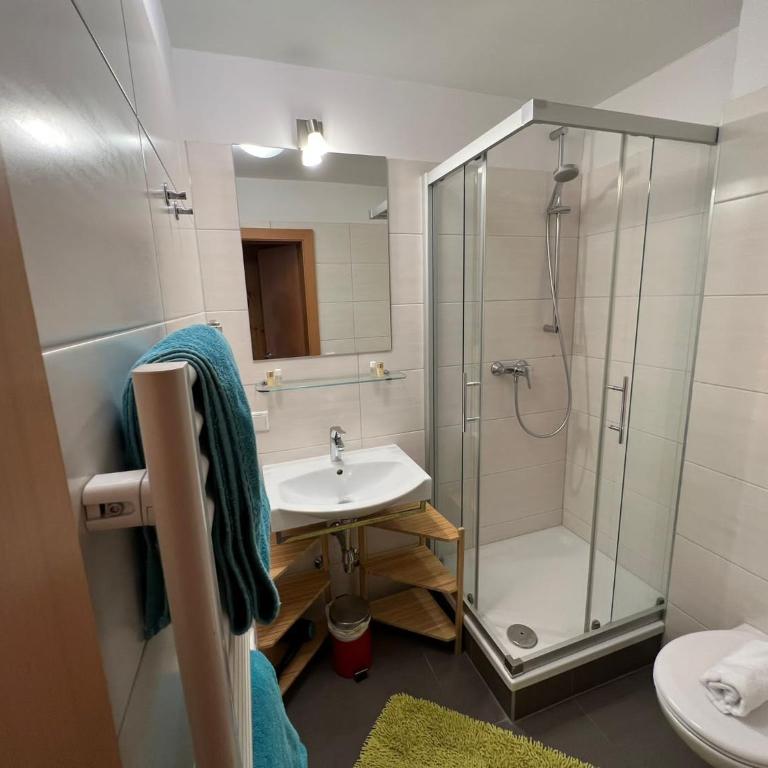 Apartments Chalet Sonnentanz - Apartment mit 2 Schlafzimmern und Balkon - 10