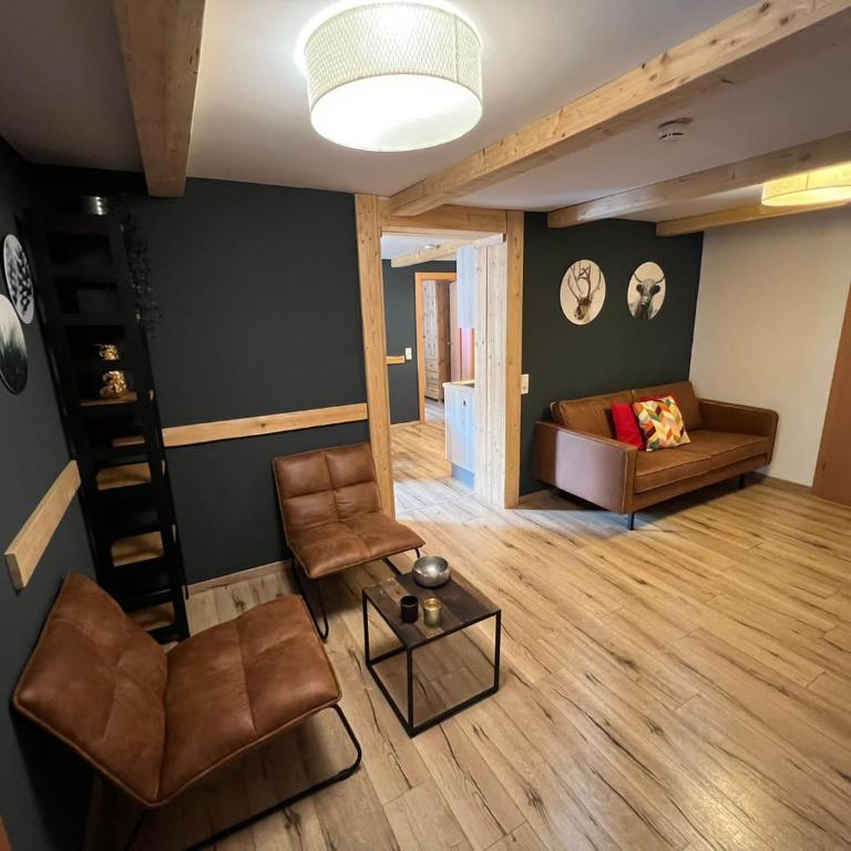 Apartments Chalet Sonnentanz - Comfort Apartment mit 3 Schlafzimmern und Balkon - 5