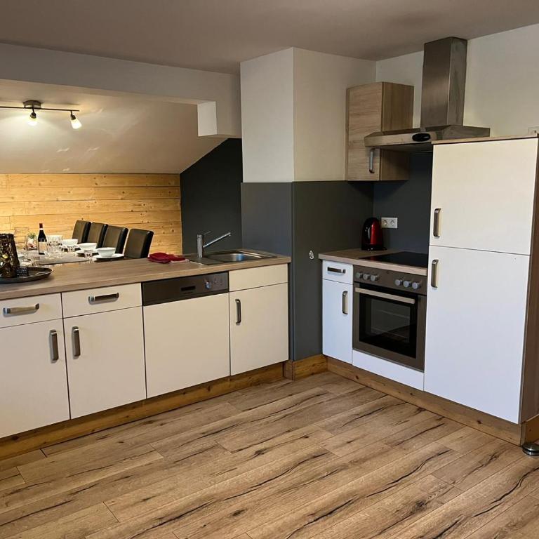 Apartments Chalet Sonnentanz - Penthouse-Apartment mit Balkon - 1