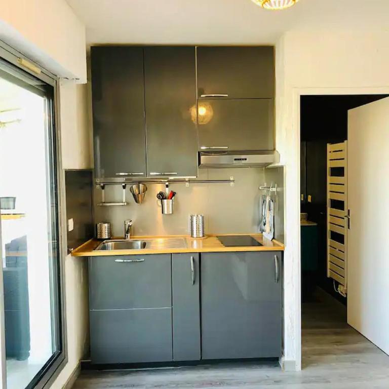 Superbe studio 5 min de la plage - Apartment mit 1 Schlafzimmer - 10