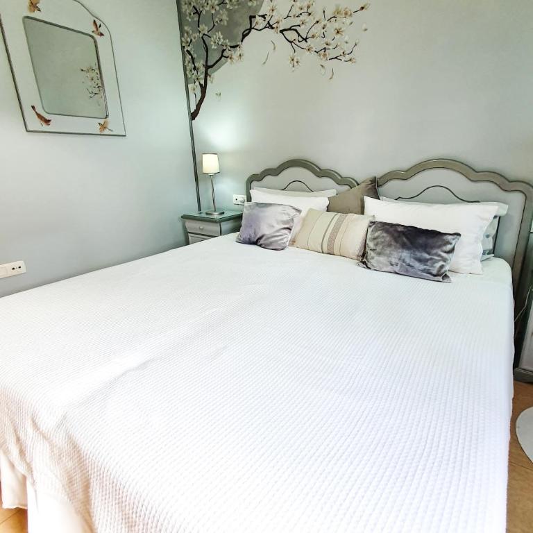 Deluxe Home from Home in Caleta de Fuste - Two-Bedroom Apartment - 26