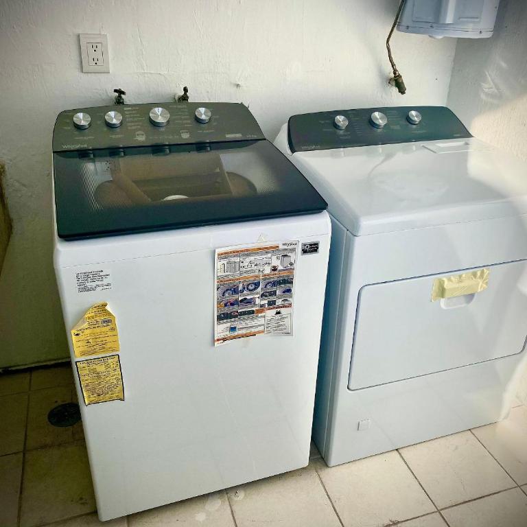 Muy cómodo y moderno departamento en Zona Andares - Apartamento de 3 dormitorios - 25