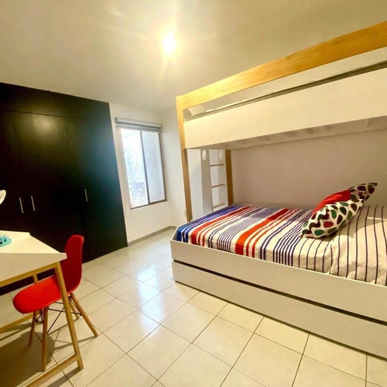 Enorme. Piso Completo 100% Zona Expo, Primer Piso - Apartamento de 3 dormitorios - 23