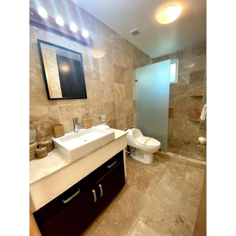 Depto 2 Pisos, Vista Alberca. A 50 mts Del Mar - Apartamento de 3 dormitorios - 22