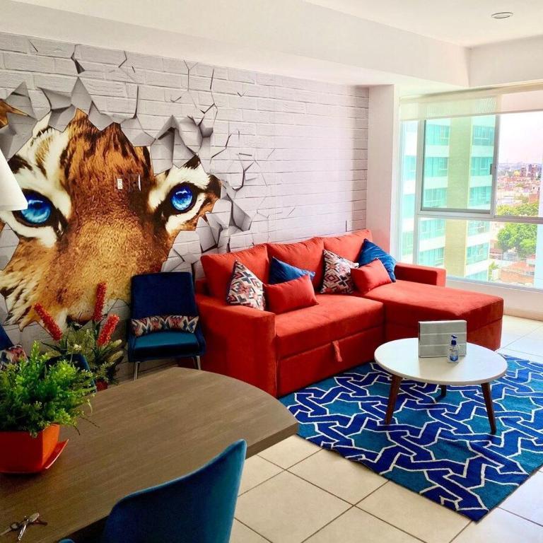 Unique 2 Bedroom, Pool and Fitness Center Design - One-Bedroom Apartment - 1