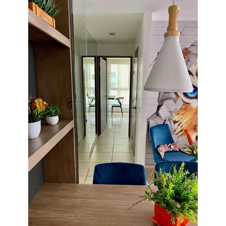Unique 2 Bedroom, Pool and Fitness Center Design - One-Bedroom Apartment - 16