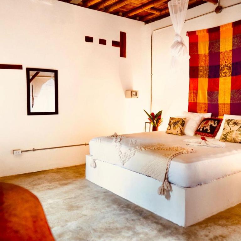 Kanta Sana - Deluxe King Suite - 2