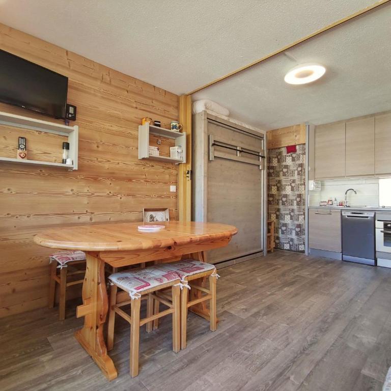 Studio rénové 4 pers. - Proche pistes - WiFi gratuit - FR-1-181-2672 - Studio - 2
