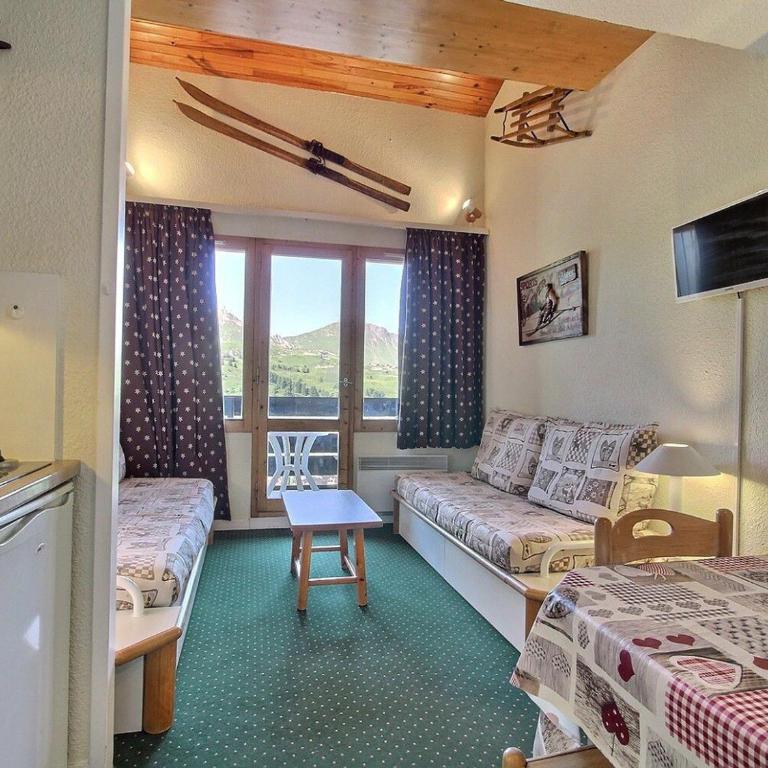 Studio-cabine pour 4 au pied des pistes, vue balcon - FR-1-455-221 - Studio - 10