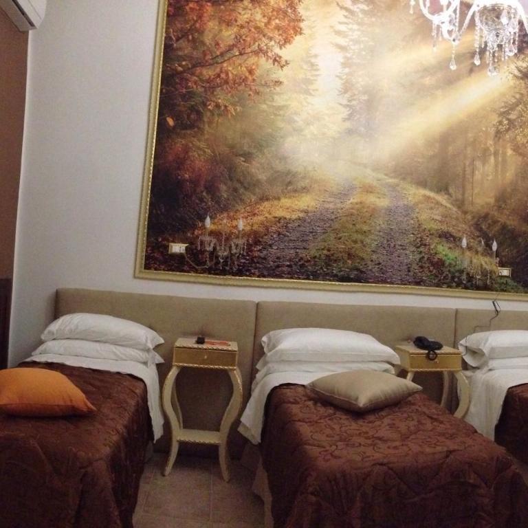 Hotel des Artistes - Deluxe Quadruple Room - 5